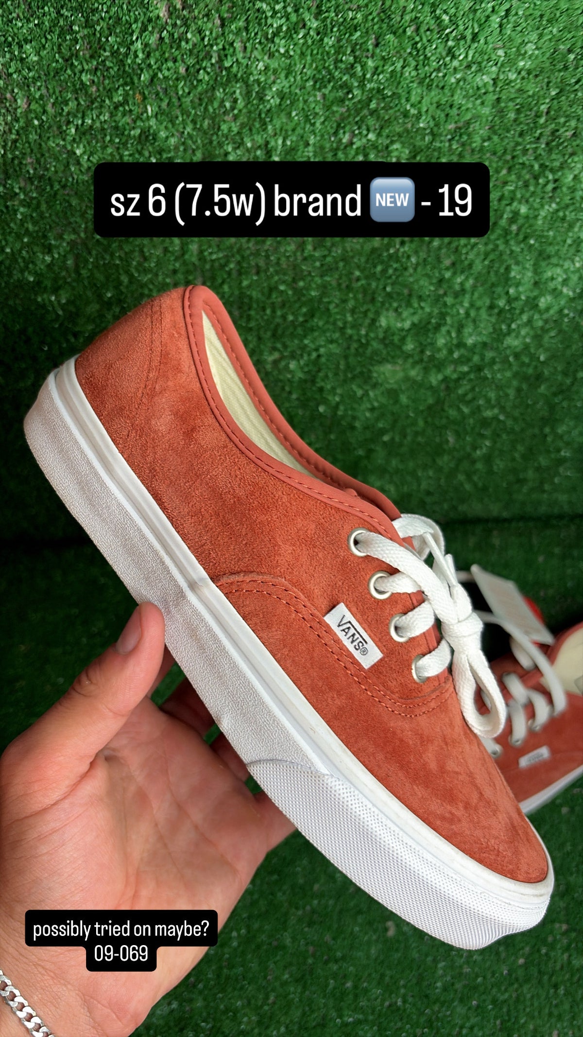 Vans Low Burnt Orange / White Size 6m (7.5w)