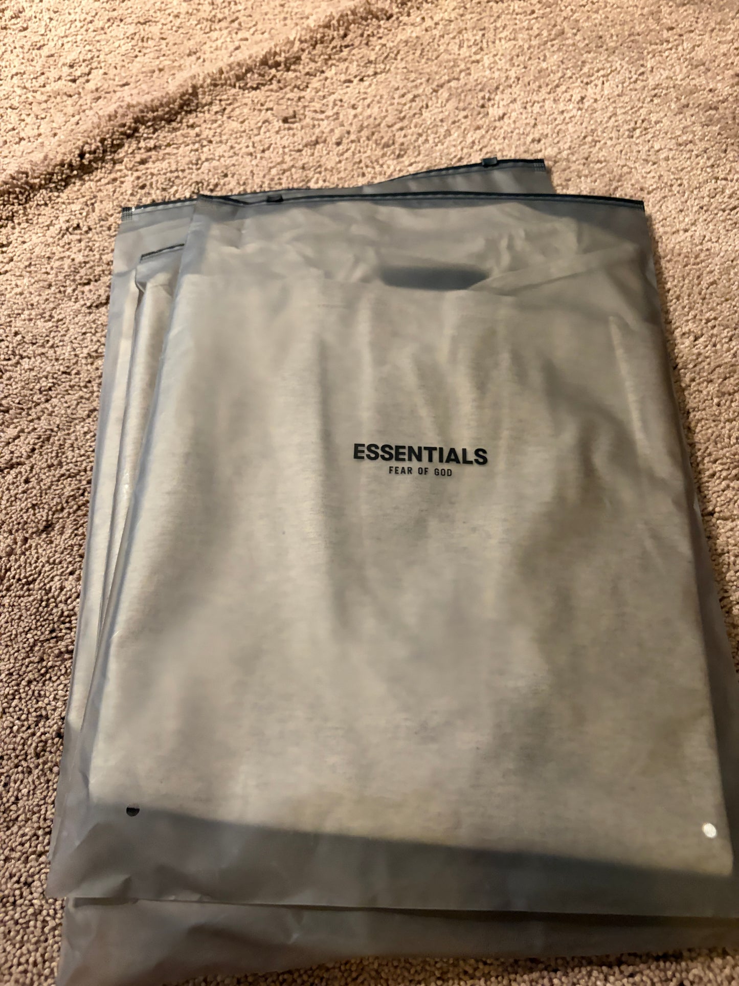 Essentials Fear of God T-Shirt Light Oatmeal (Fit big)