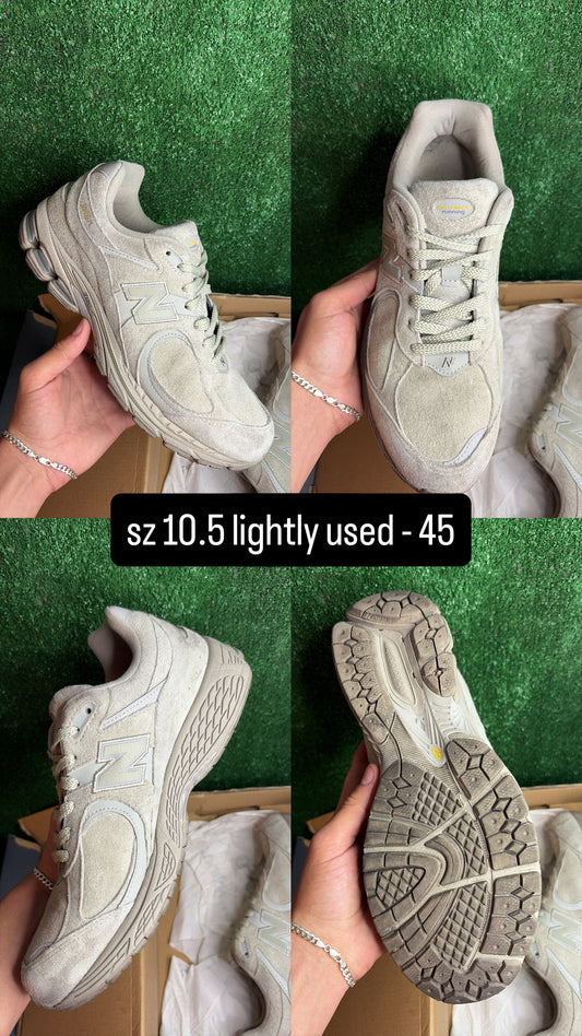 New Balance 2002r Grey Suede Size 10.5