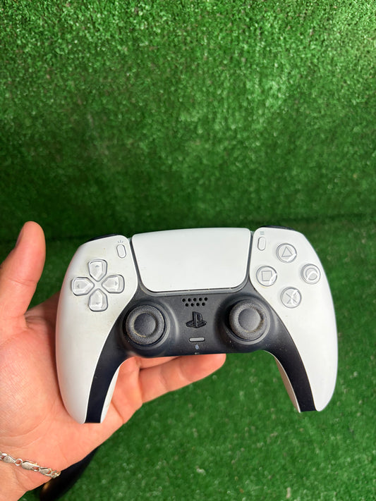 PS5 Controller - White