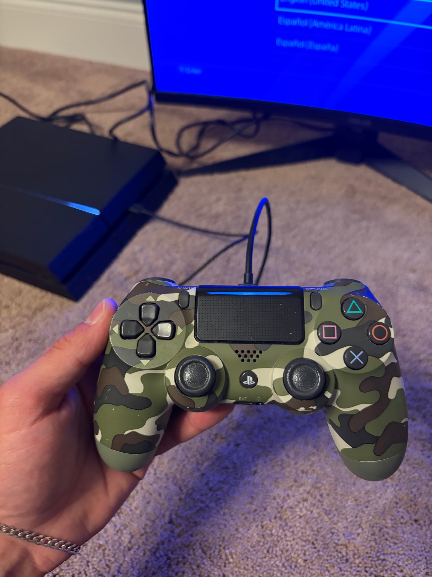 Playstation 4 (PS4) + Controller
