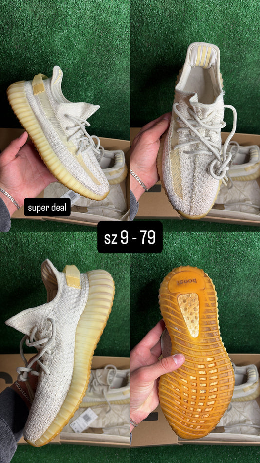 Yeezy 350 Light Size 9