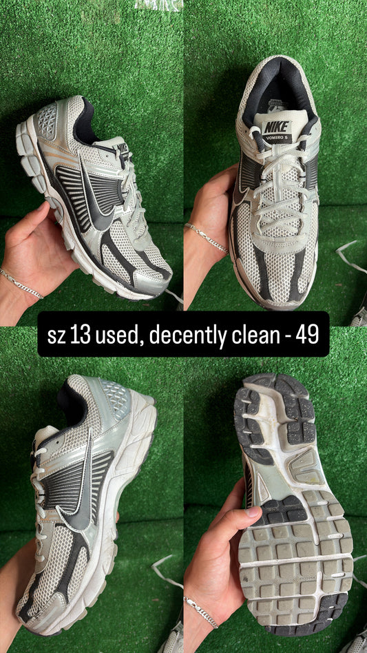 Nike Vomero 5 Black Metallic Silver Size 13