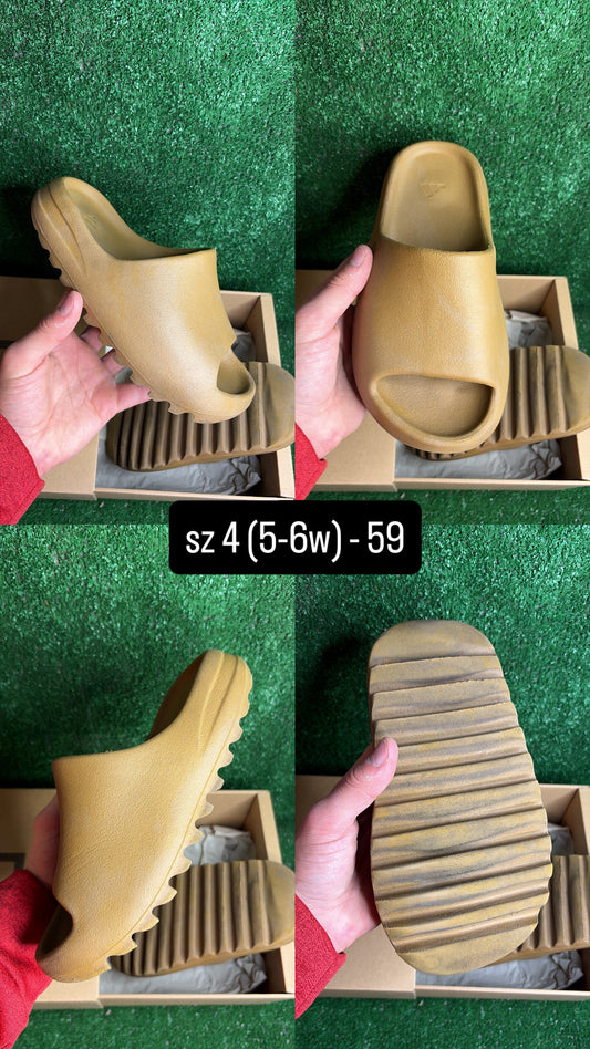 Yeezy Slide Ochre Size 4 (5.5 women)