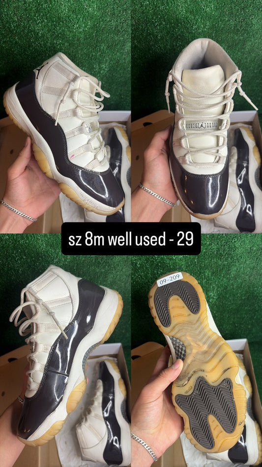 Jordan 11 Neapolitan Size 8m