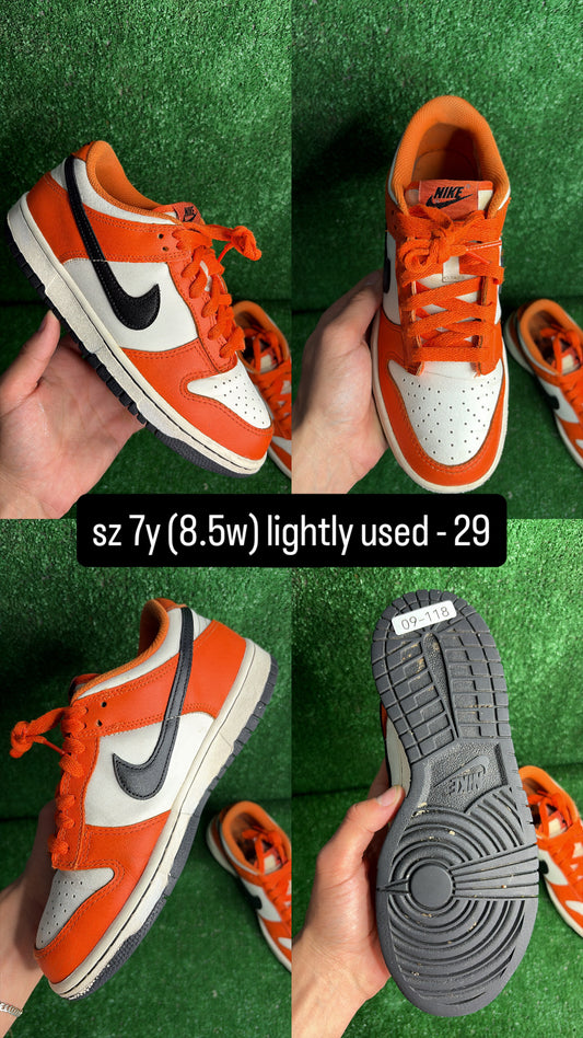 Nike Dunk Low Halloween Orange Size 7y (8.5w)