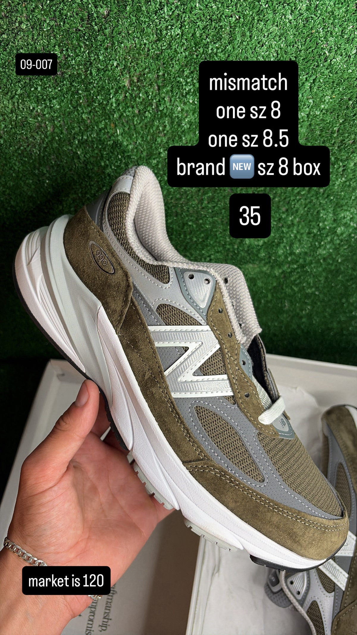 New Balance 990 Olive Size 8 & Size 8.5 MISMATCH