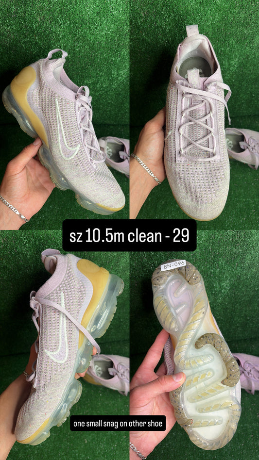 Nike Vapormax Flyknit Pink Size 10.5m