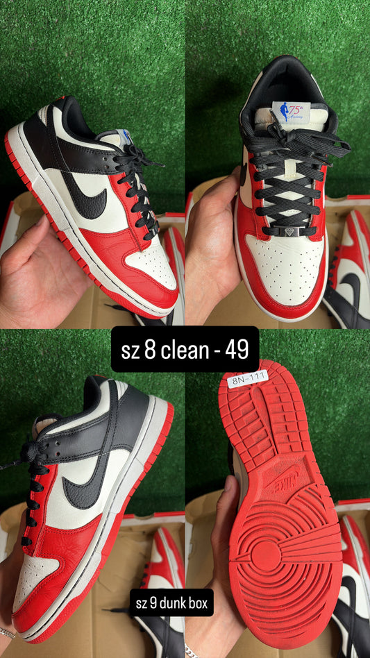 Nike Dunk Low Chicago EMB Size 8