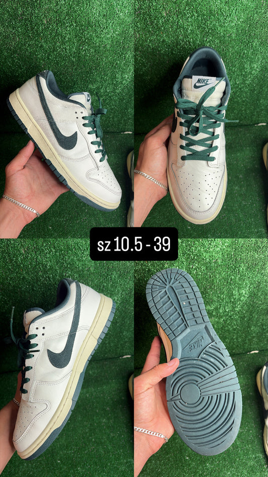 Nike Dunk Low Athletic Dept. Deep Jungle Green Size 10.5