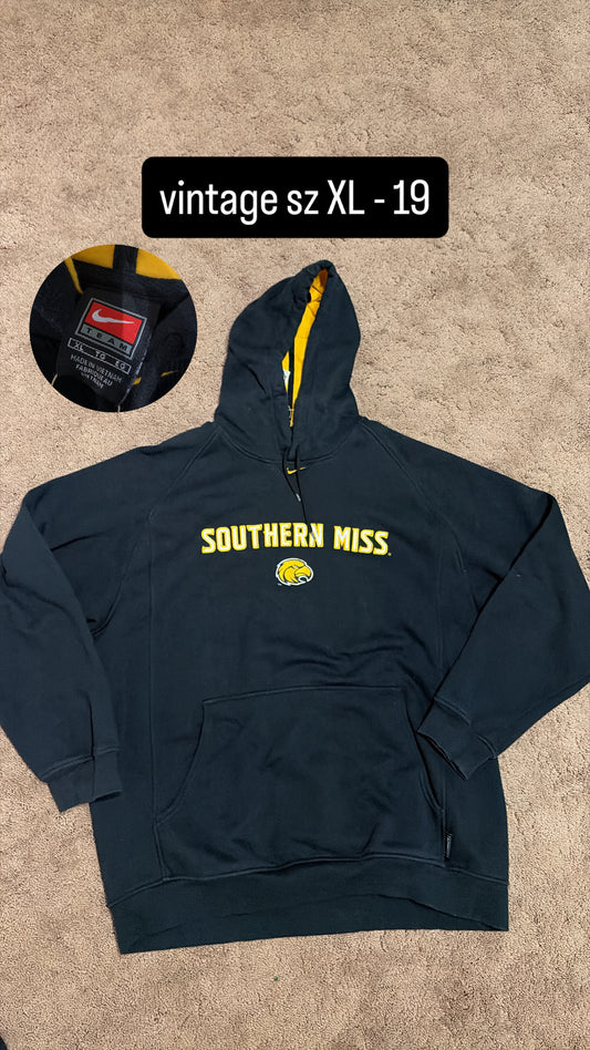 Vintage Southern Miss Hoodie Size XL