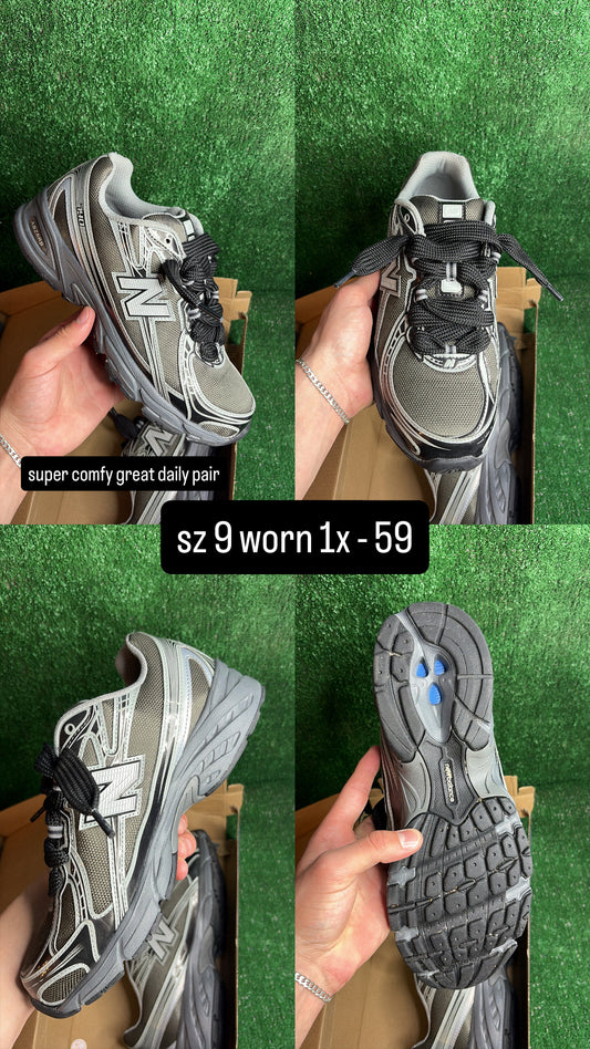 New Balance 740 Black Metallic Size 9