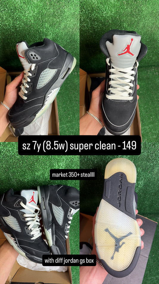 Jordan 5 Black Metallic Size 7y (8.5w)