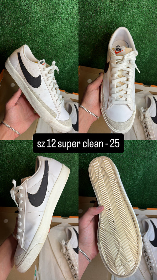 Nike Sacai Blazer Low White Size 12