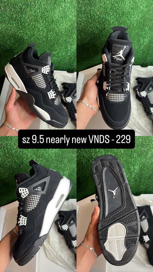 Jordan 4 White Thunder Size 9.5