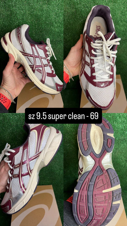 Asics 1130 Maroon Size 9.5