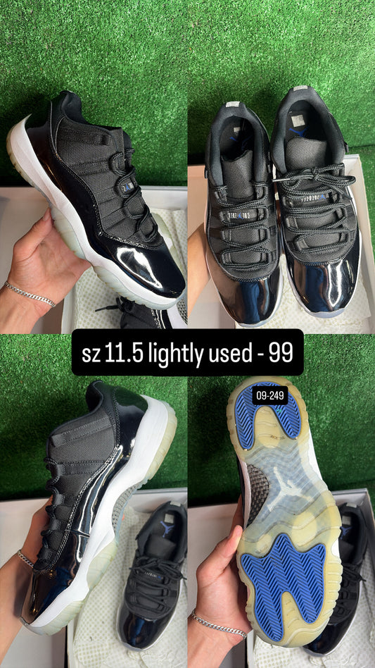 Jordan 11 Low Space Jam Size 11.5